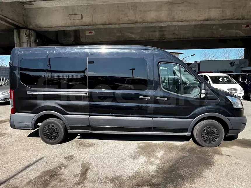 Foto 9Ford Transit, 2019, 9 posti, Euro 6 Km 150000, cambio: manuale