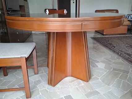 Tavolo Rotondo in legno allungabile