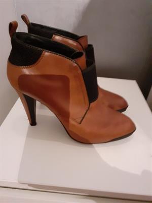 Stivaletti Tod's