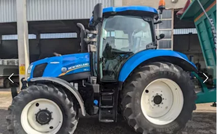 New Holland t6