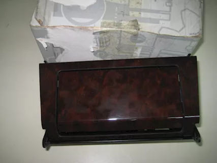 Portacenere Mercedes W202 S202 A2028102030
