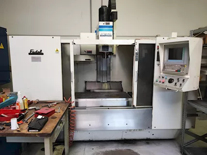 Centro di lavoro verticale FADAL VMC 4020 | CNC Selca