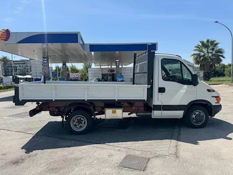 Iveco Daily 35c11 2.8 cc cassone ribaltabile trilaterale Anno 2002 - Anteprima 4