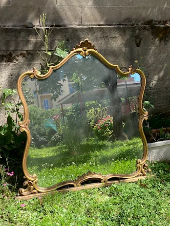 Coppia di specchi vintage stile barocco dorato