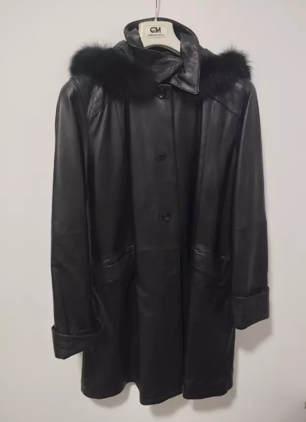 Cappotto di Vera pelle da donna TG 50 Nero, ottimo stato, prezzo trattabile