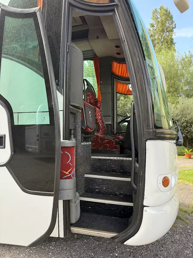 Foto 9Iveco Domino 2001 HDH Euro 3, cambio automatico