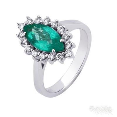 Anello Oro 18kt. con Diamanti e Smeraldo Marquise
