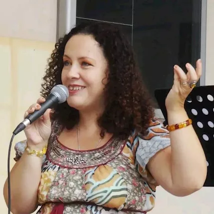 Interprete/traduttrice dal/al RU/IT/ENG