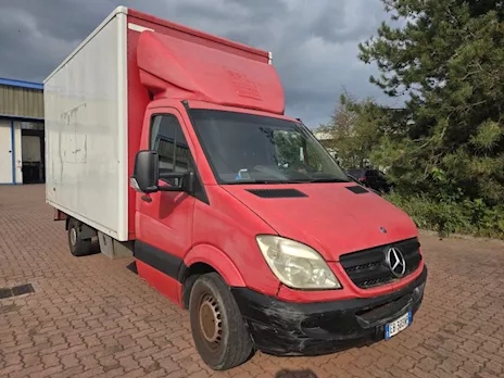 Mercedes Sprinter 310 furgone 4,28 m 2010 365.000 Km