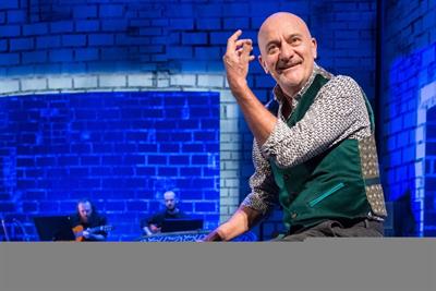 Claudio Bisio - La mia vita raccontata male