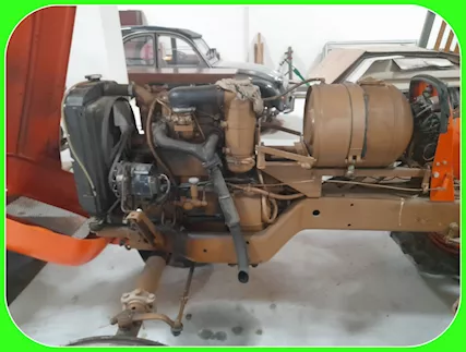 Trattore Agricolo Marca Fiat 211 R con Arco di Protezione Anno 1960 - Foto 3