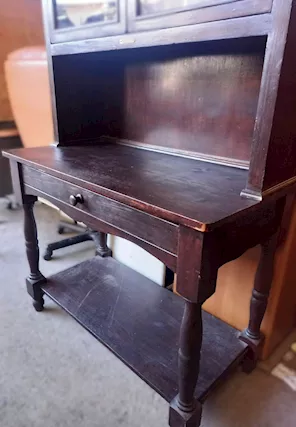 Credenza usata in noce scuro con antine in vetro - 24184 - Foto 2
