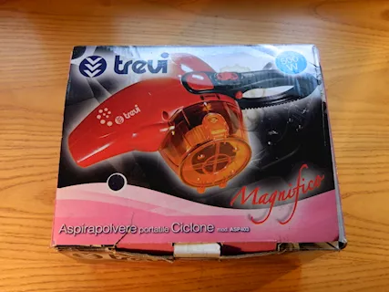 Aspirapolvere portatile Trevi Magnifico con accessori