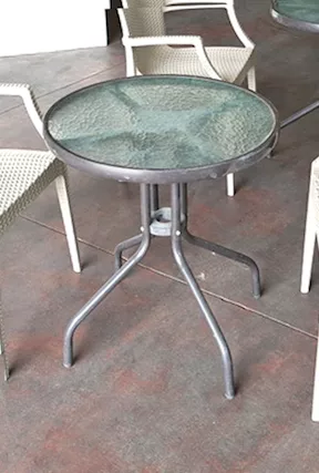 2 tavoli da bar usati