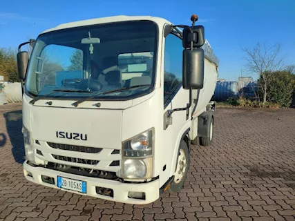 Isuzu N1 guida a destra compattatore rifiuti 2018 Euro 6