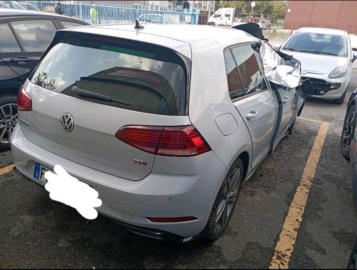 VW Golf 7 sinistrata - Foto 2