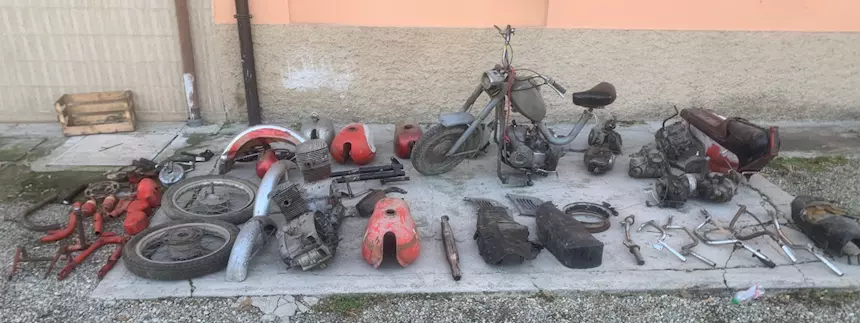 Ricambi Gilera parilla slugi Moto Guzzi manubri minarelli