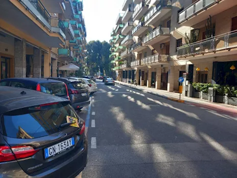 Caserta centro ampio appartamento al 1° piano