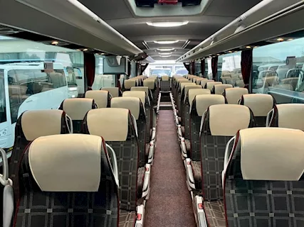 MB Tourismo 15 RHD Marca Mercedes Km 0, ottime condizioni - Foto 6