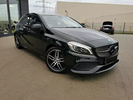 2017 Mercedes-Benz A180 AMG Navi Full LED Harman&Kardon