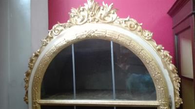 Vetrinetta bianco e oro in stile veneziano, autentica. Anche