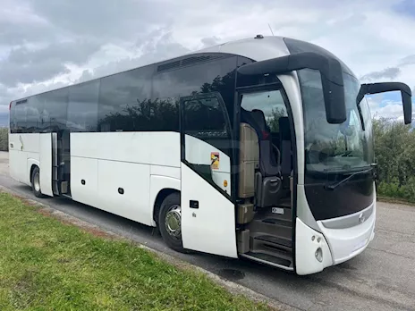 Autobus turistico Iveco Magelys